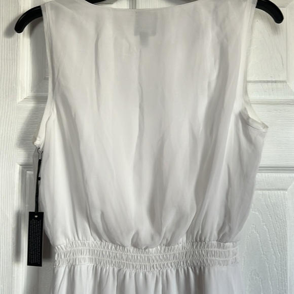 Simply Vera Vera Wang Dress Sz MP Asymmetrical Lined Sleeveless V Neck White NWT - Picture 10 of 15